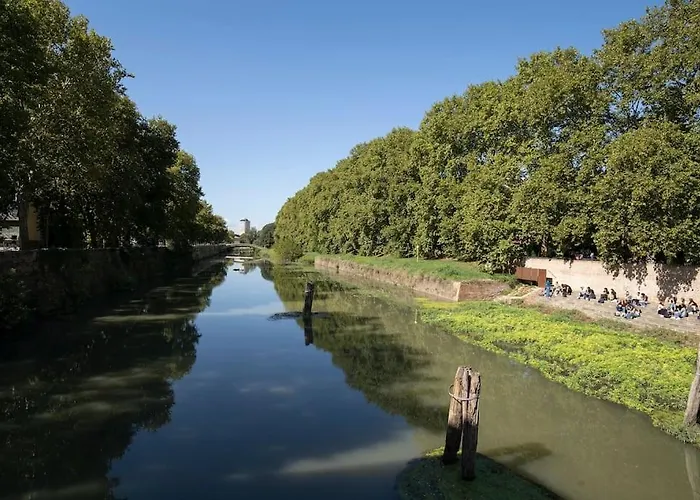 Sul Fiume Al Portello *